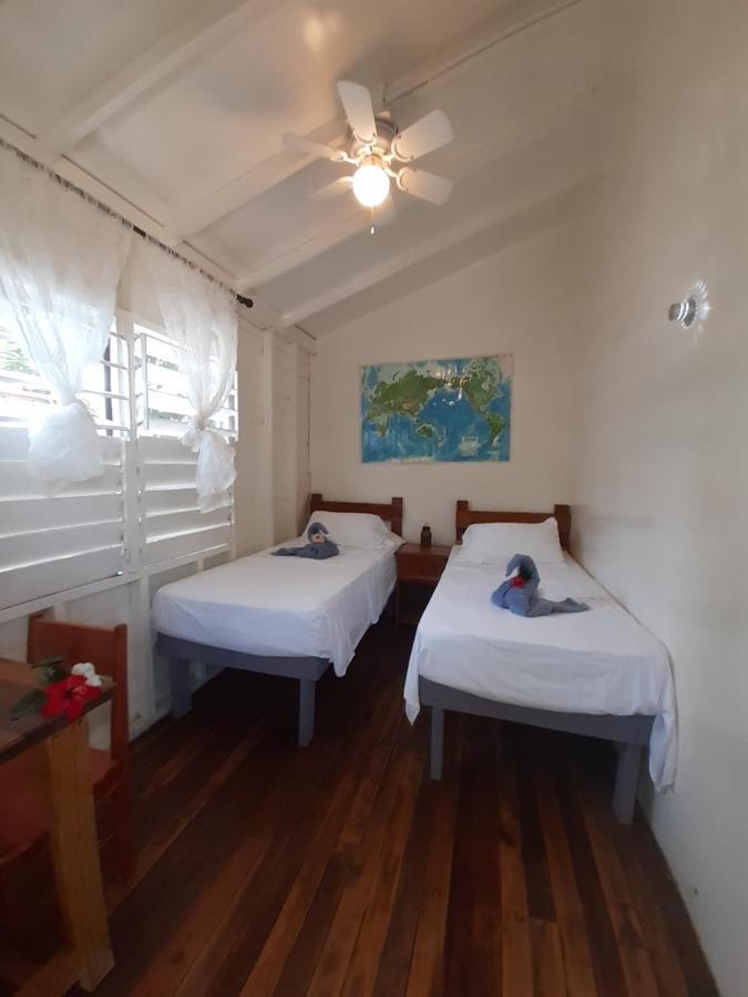 The Funky Dodo Backpackers Hostel Хопкинс Экстерьер фото